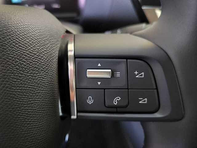 Citroen C4 motore elettrico 136 CV Shine