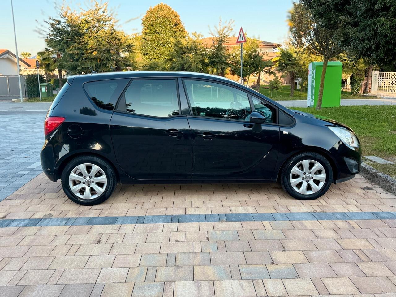 Opel Meriva 1.4 Turbo 120CV Cosmo neopatentati
