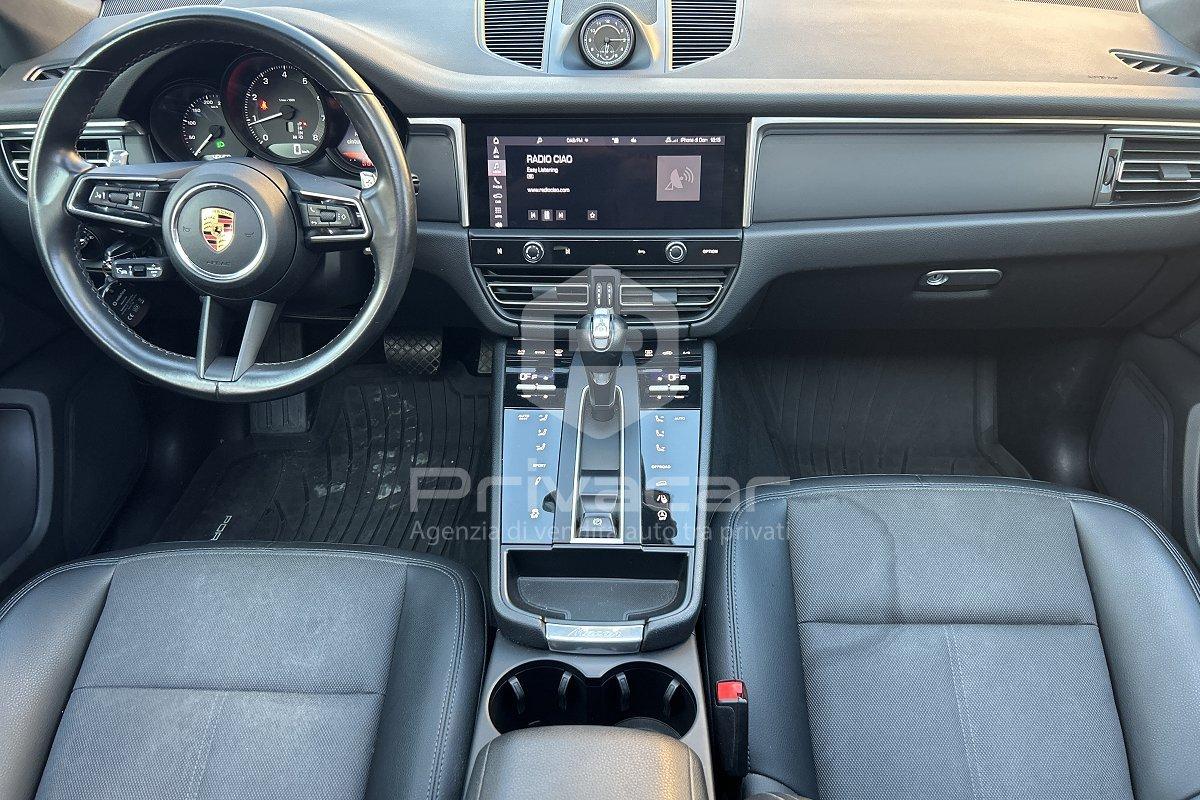 PORSCHE Macan 2.0