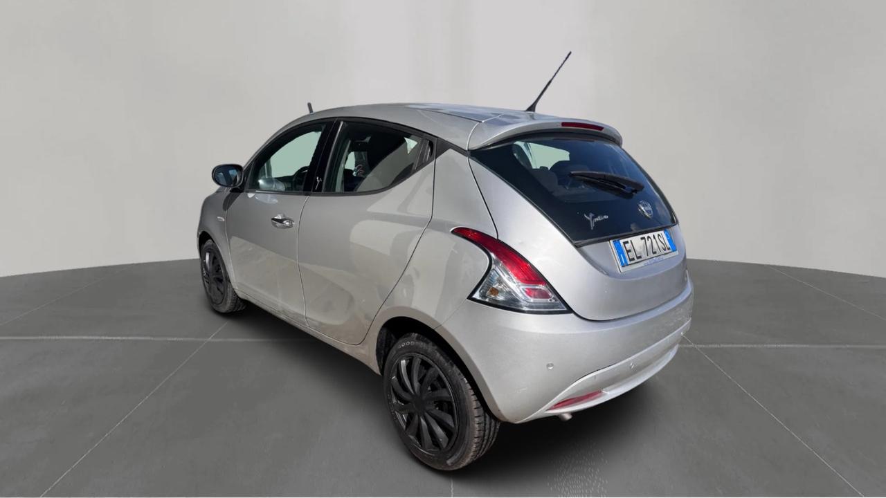 Lancia Ypsilon 1.2 69 CV 5 porte S&S Silver