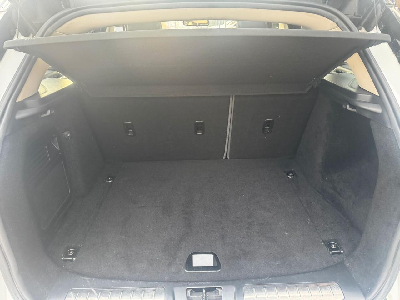Land Rover Evoque 2.2 TD4 5p. Dynamic