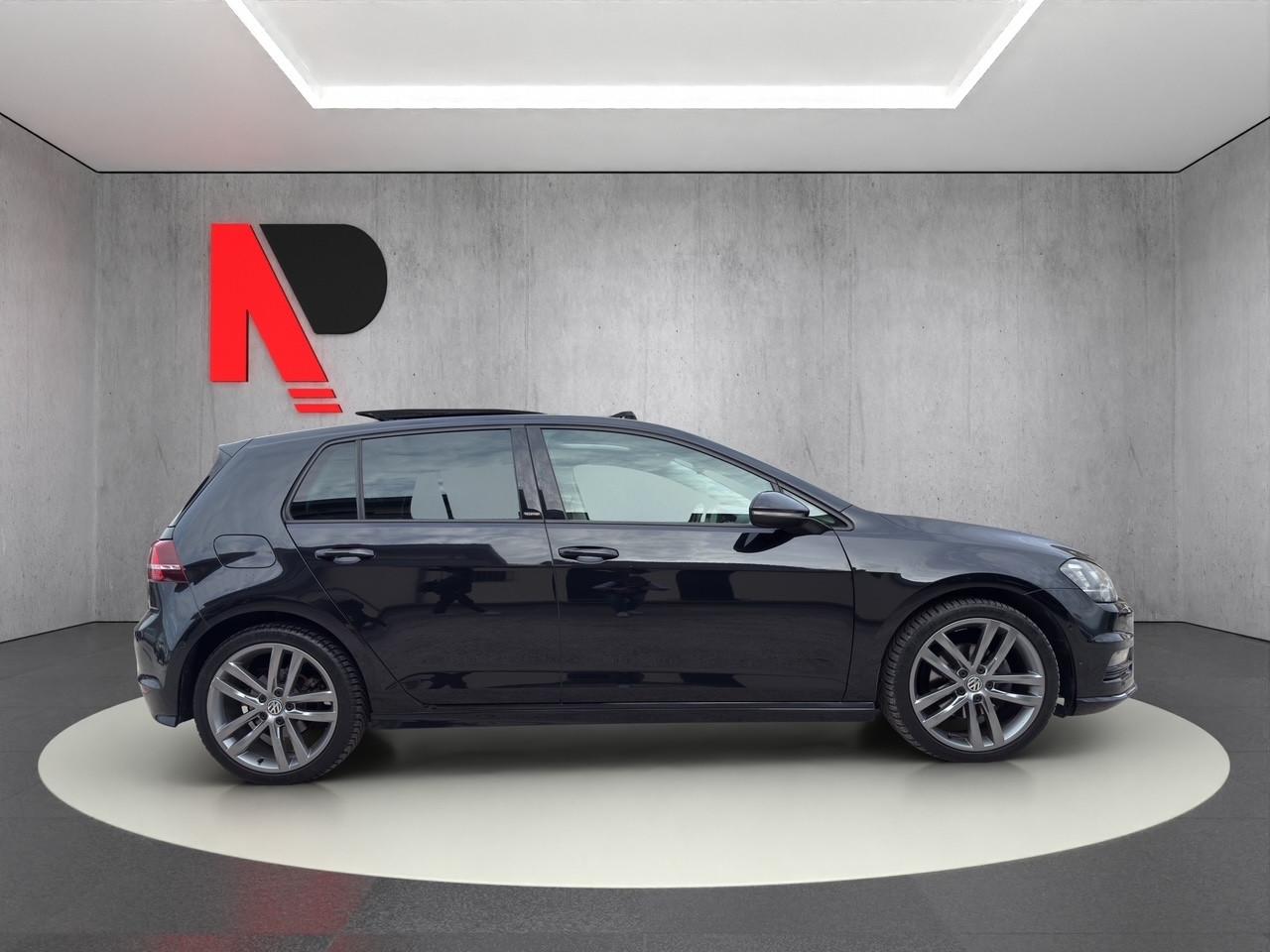 Volkswagen Golf 1.6 TDI 110 CV 5p. Sport Edition R LINE