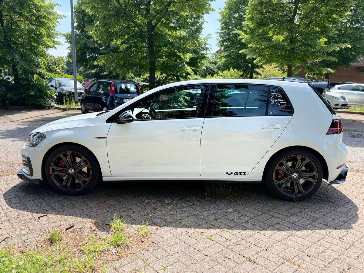 Volkswagen Golf 2.0 tsi Gti Performance 245cv dsg