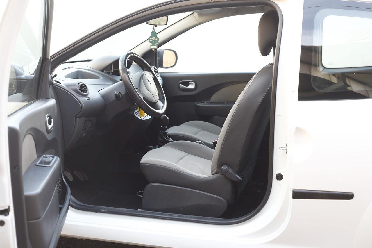 Renault Twingo 1.2 16V LEV SkyLight