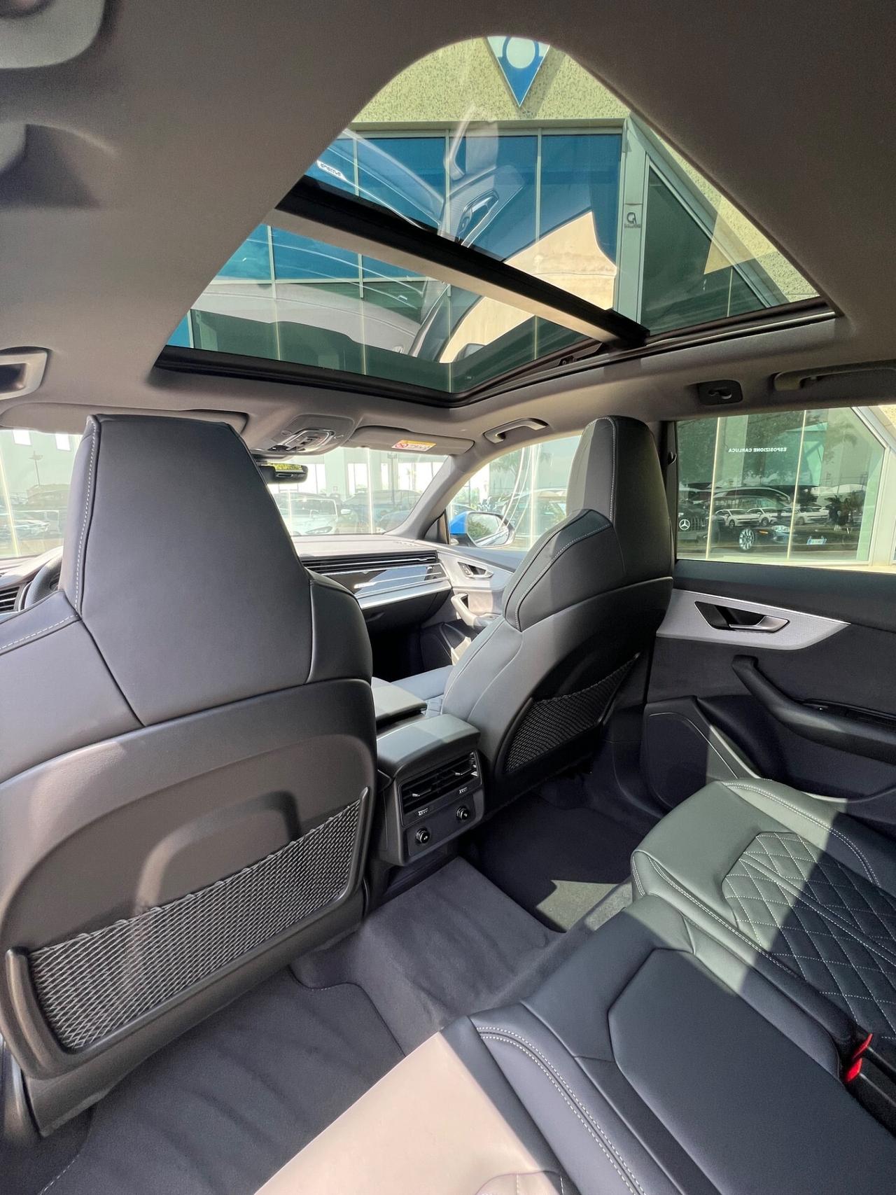 Audi Q8 SUV TDI quattro 210 kW tiptronic S line edition Possibilità noleggio no scoring