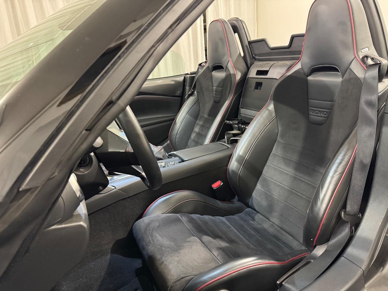 Mazda MX-5 2.0L Skyactiv-G Sport RECARO!!