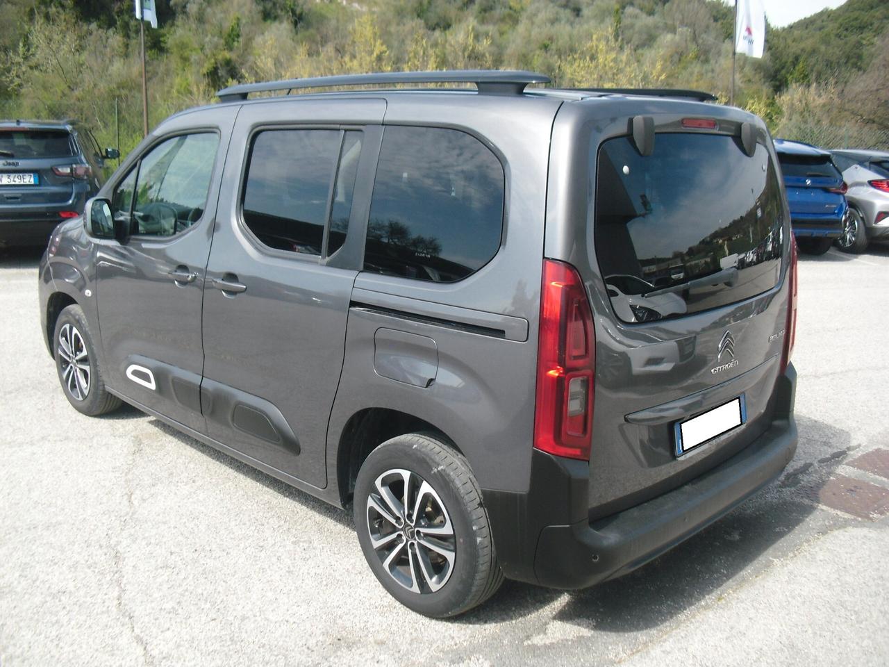 Citroen Berlingo BlueHDi 100 M Shine, full opt, ottime condizioni!!