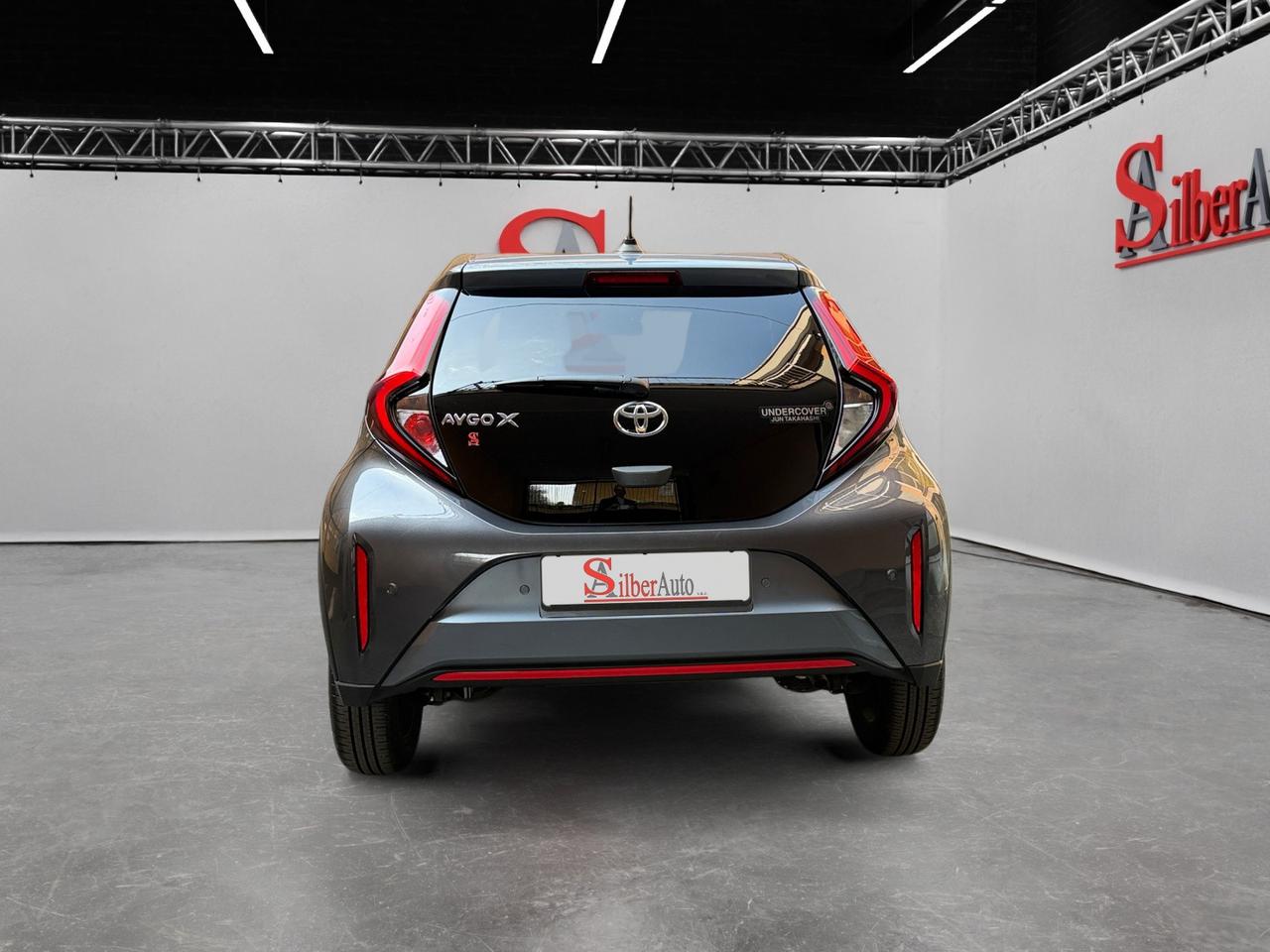 Toyota Aygo X 1.0 Undercover 72cv s-cvt Automatico