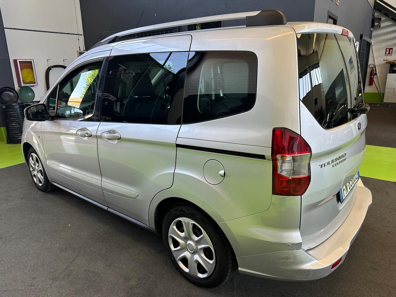 Ford Tourneo Courier 1.0 EcoBoost 100 CV Plus