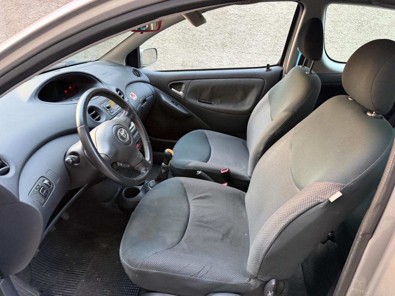 Toyota Yaris 1.3i benzina euro4