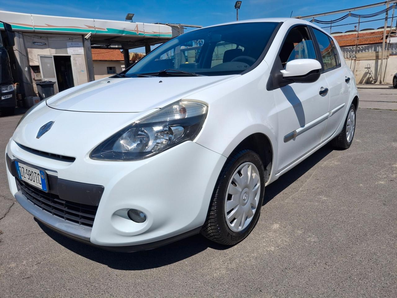 Renault Clio 1.2 16V.-5 Porte-NAVIGATORE-