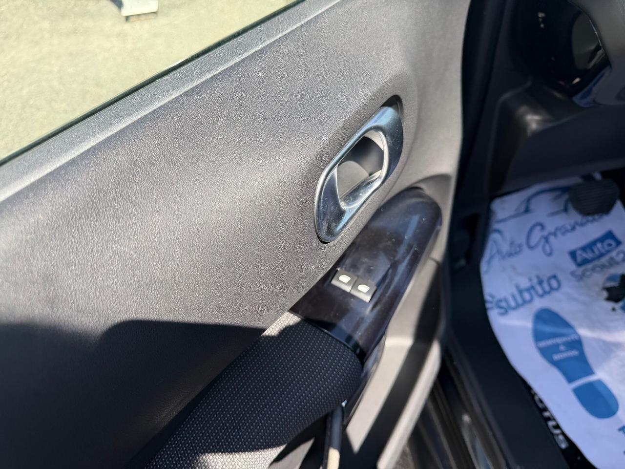 Citroen C4 Cactus BlueHDi 100 Shine