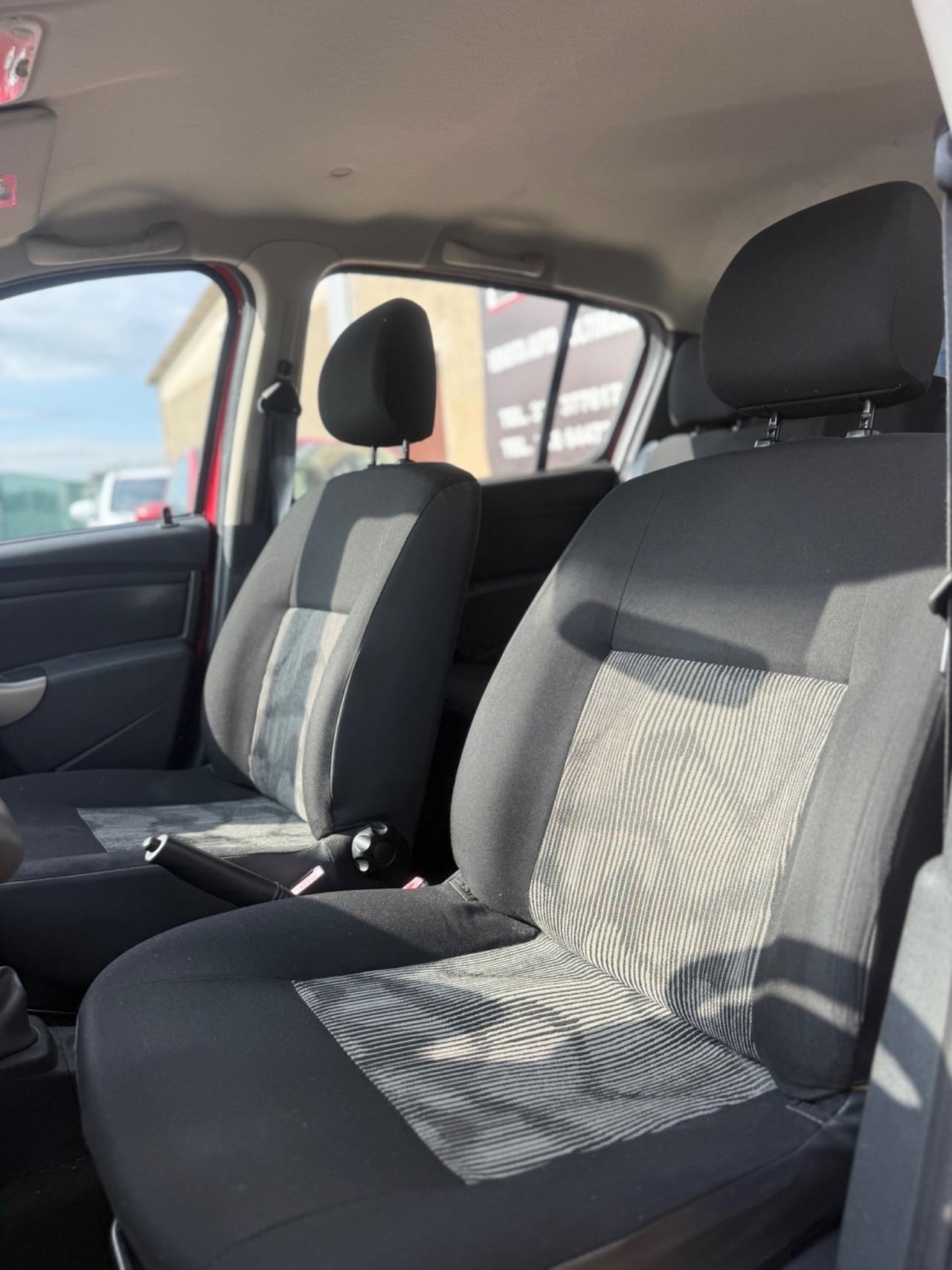 Dacia Sandero 1.4 8V GPL Lauréate