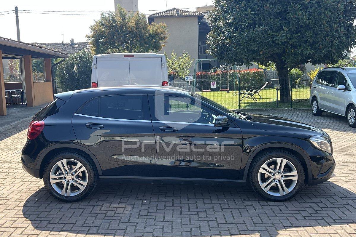 MERCEDES GLA 200 d Sport