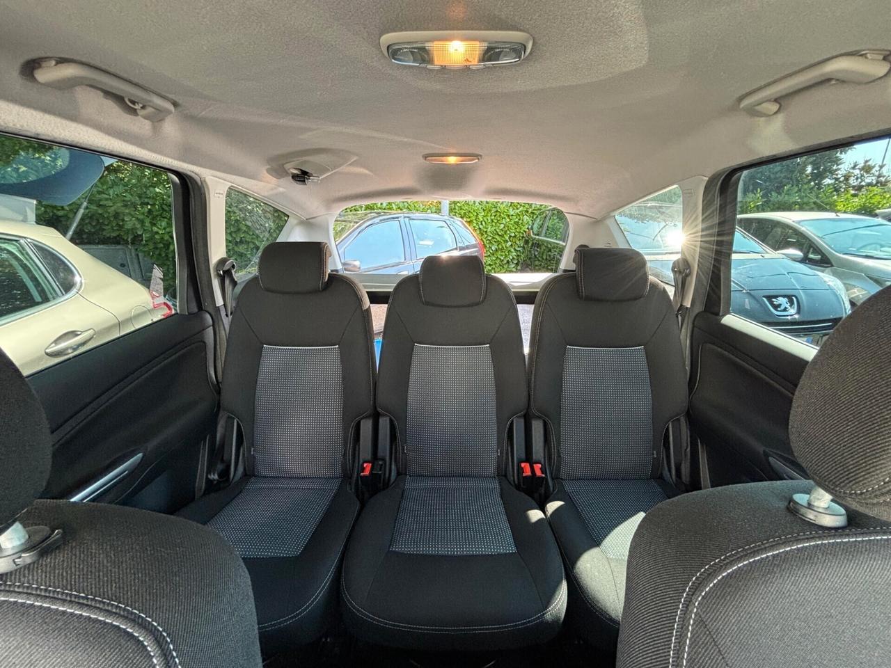 Ford S-Max 2.0 Diesel Cambio Automatico 7 posti Neopatentati