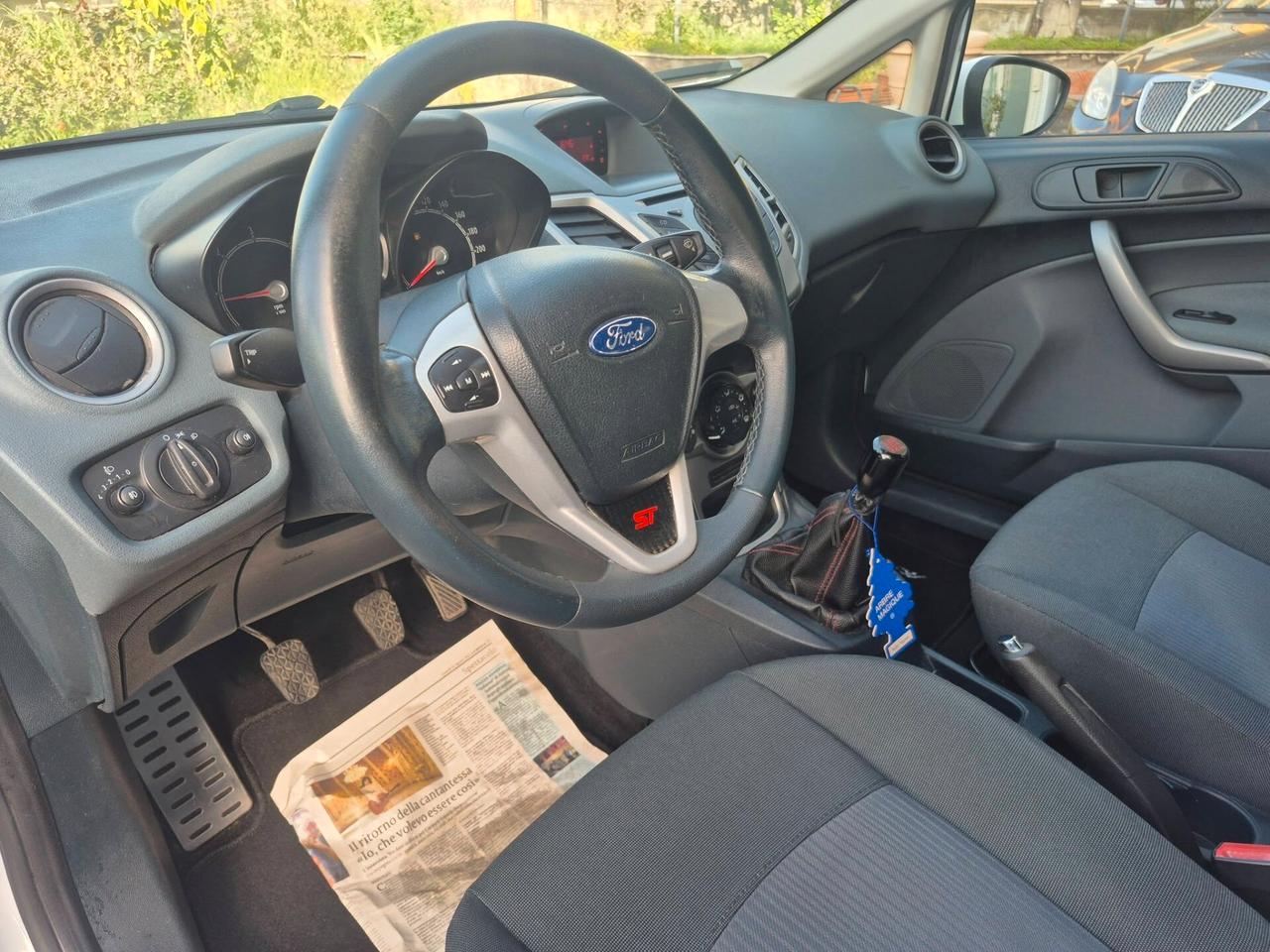 Ford Fiesta 1.4 TDCi 5p. Titanium