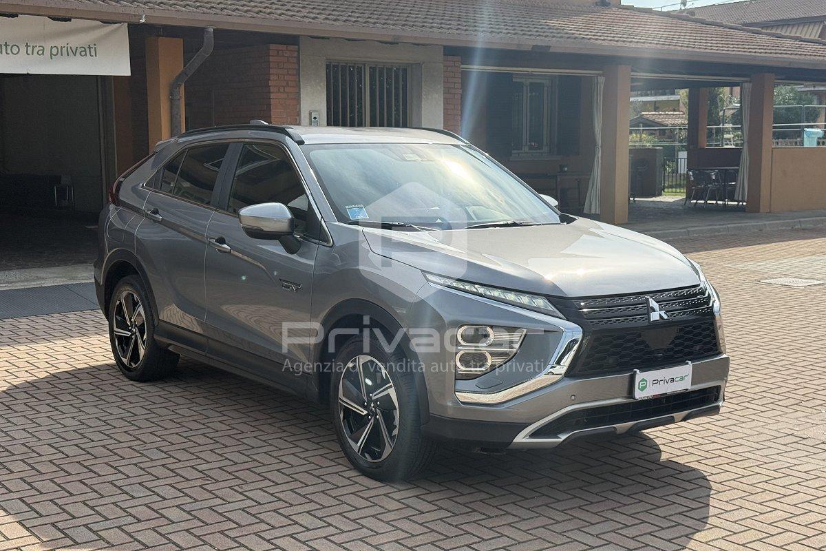 MITSUBISHI Eclipse Cross 2.4 MIVEC 4WD PHEV Instyle SDA Pack 0