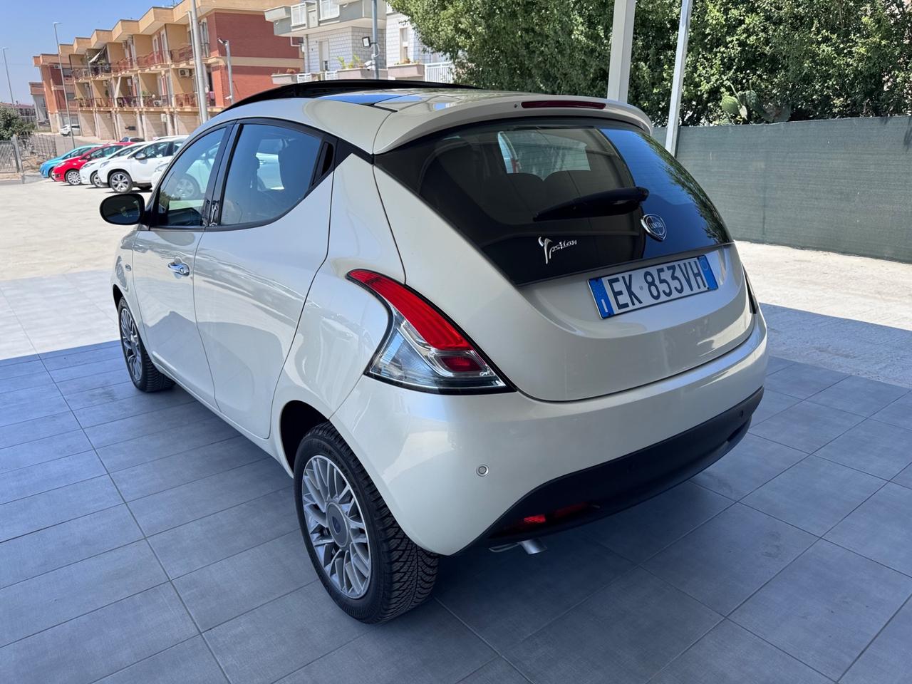 Lancia Ypsilon 1.3 MJT 16V TETTO Platinum