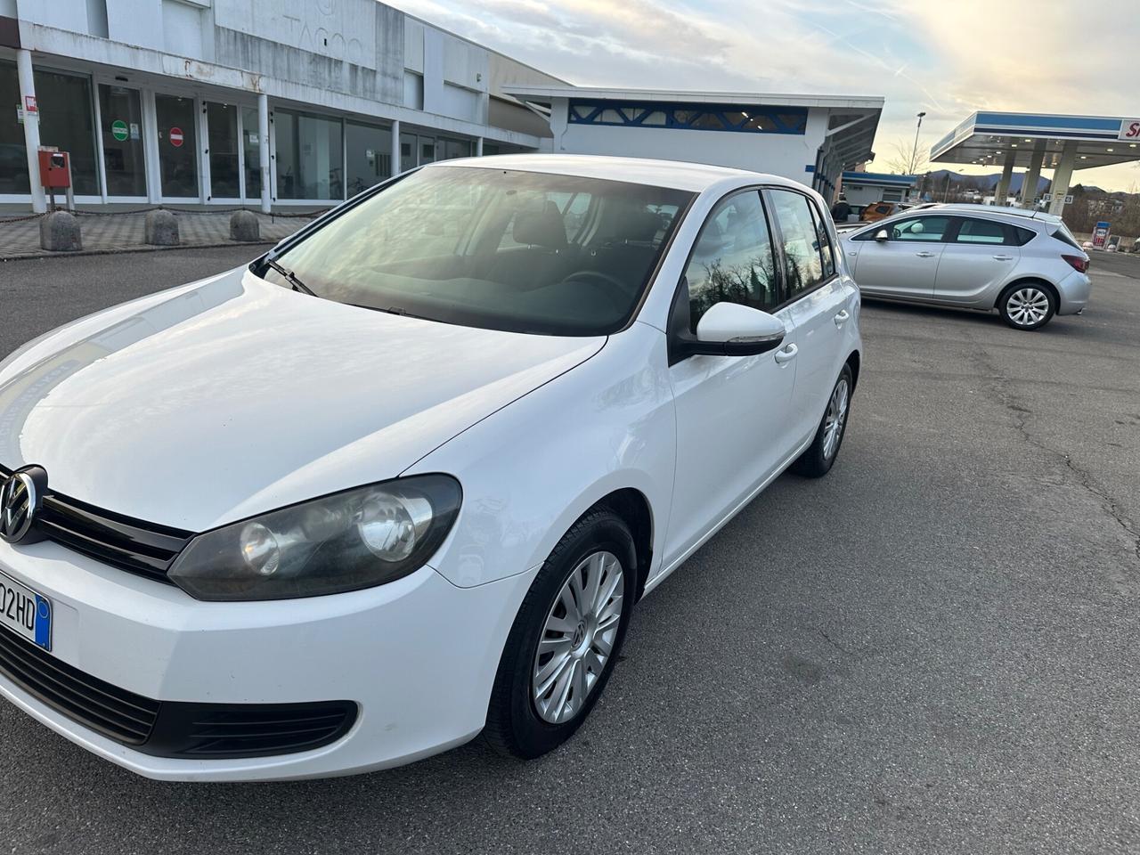 Volkswagen Golf 1.6 TDI DPF 3p. Comfortline