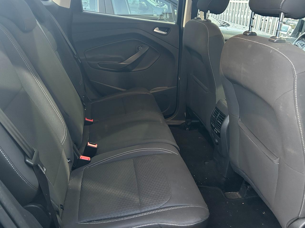 Ford Kuga 1.5 TDCI 120 CV S&S 2WD Powershift Edition