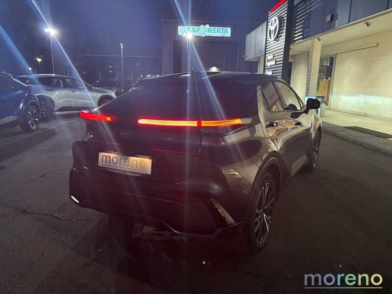 Toyota C-HR 1.8 hv Lounge fwd e-cvt