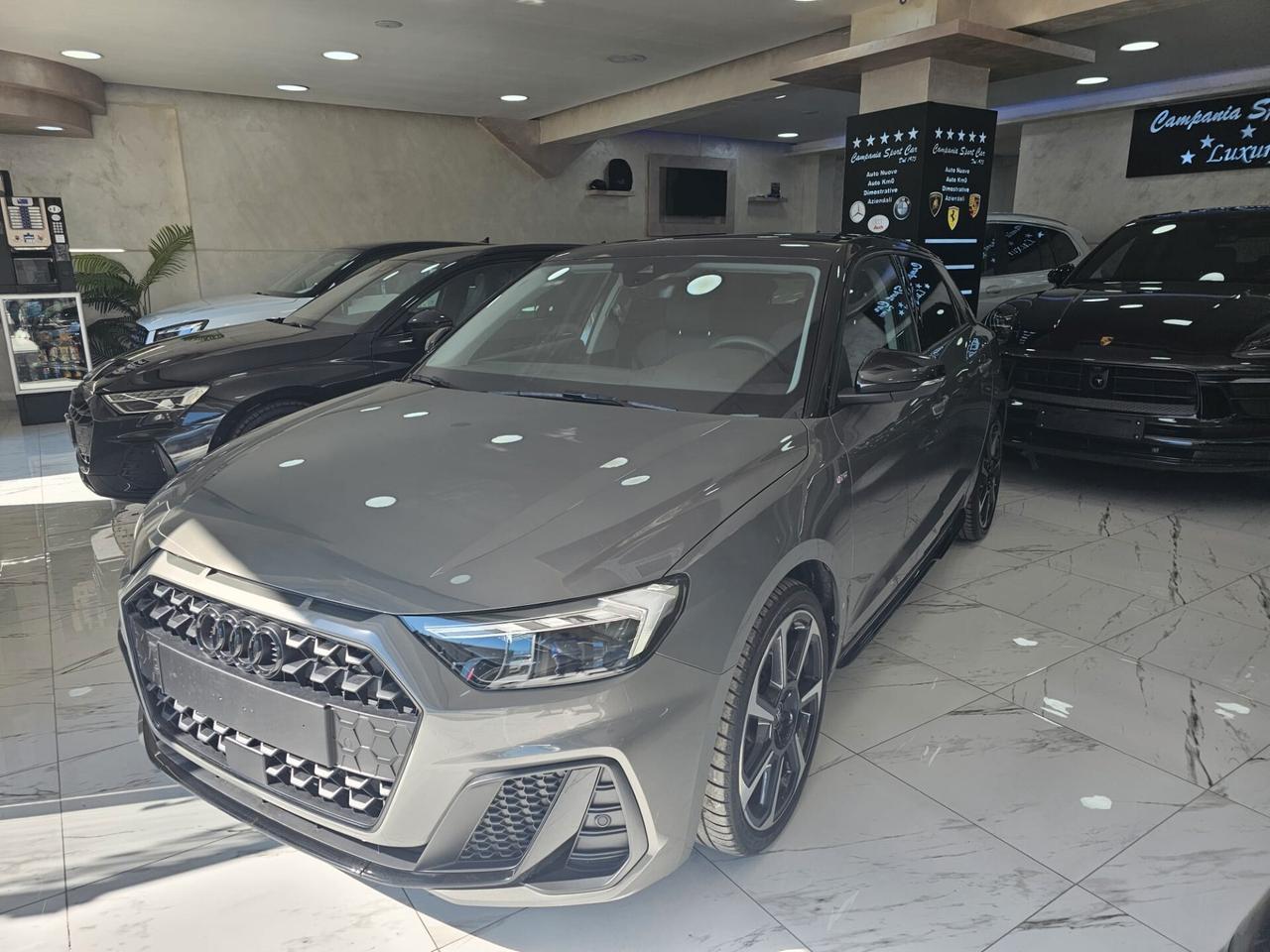 NUOVA AUDI A1 SPORTBACK S-LINE BLACK LINE 30 TFSI 116CV S-TRONIC - PACK LUCI.