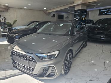 NUOVA AUDI A1 SPORTBACK S-LINE BLACK LINE 30 TFSI 116CV S-TRONIC - PACK LUCI.