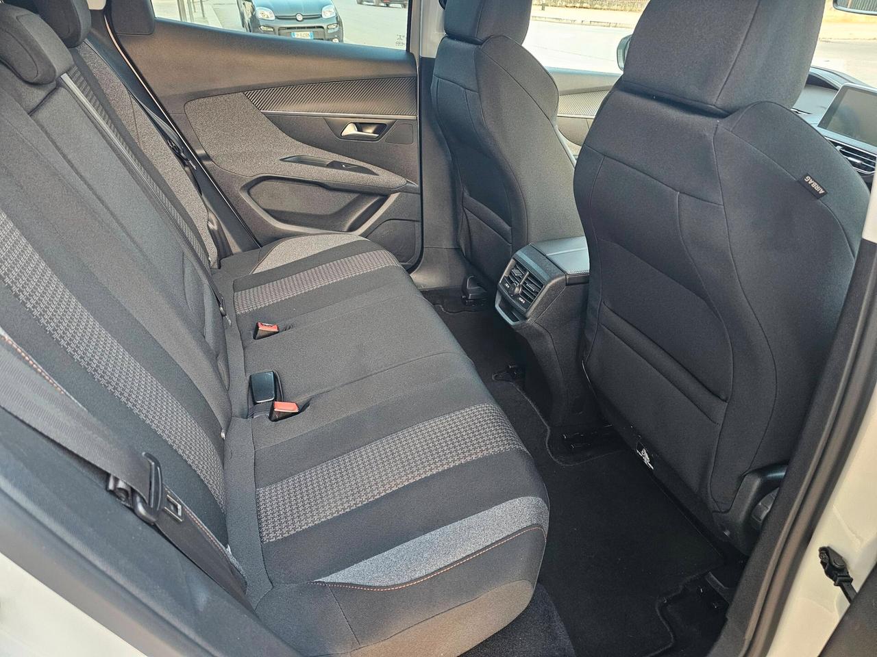 PEUGEOT 3008 1.5 BLUEHDI 131CV EAT8 ALLURE FULL