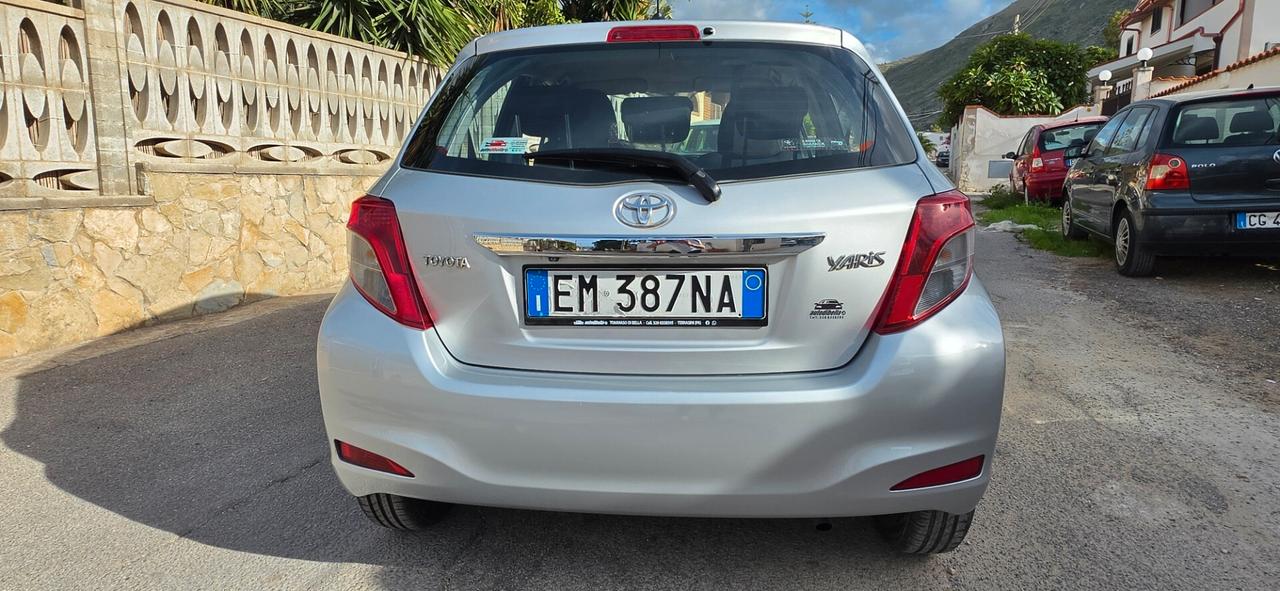Toyota Yaris 1.0 LOUNGE 5 PORTE UNICA PROPRIETARIA
