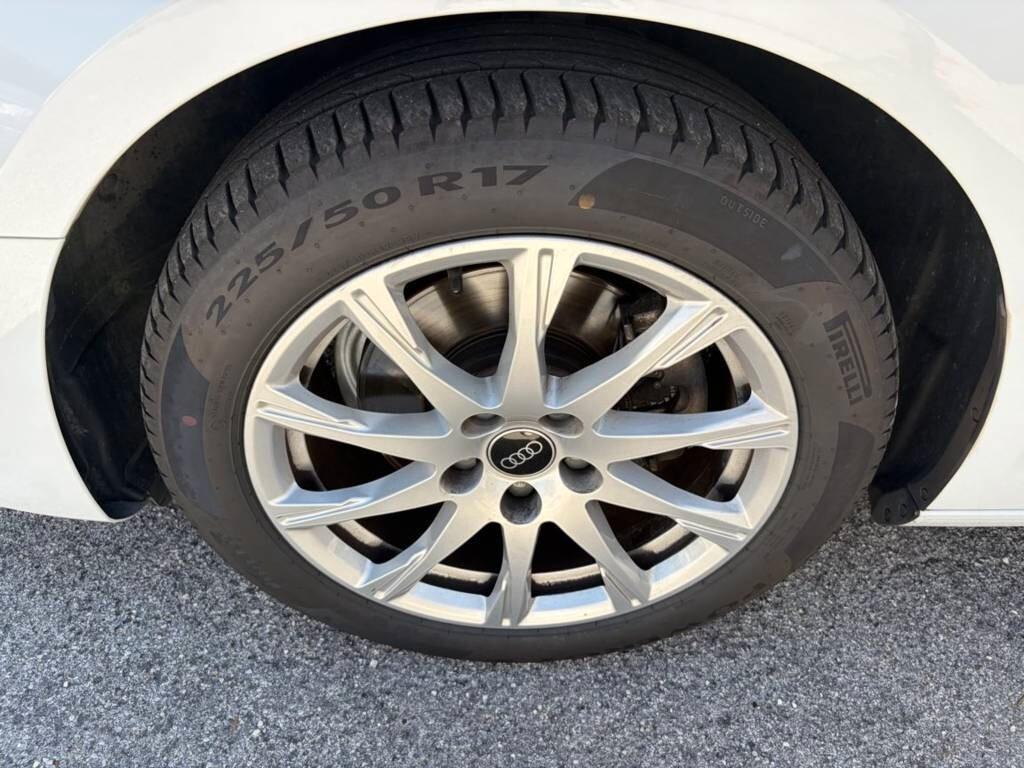 Audi A4 Avant 30 TDI/136 CV S tronic Business Advanced