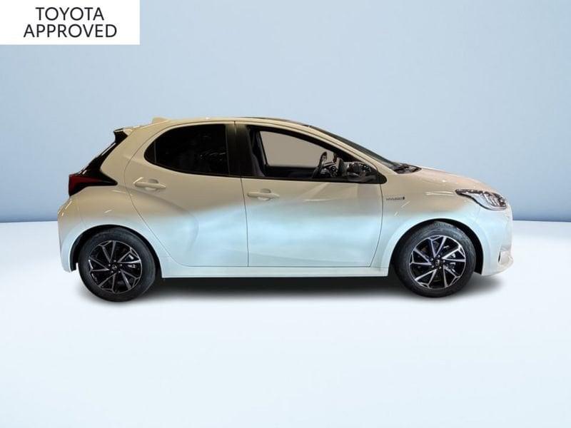 Toyota Yaris 1.5 HYBRID LOUNGE