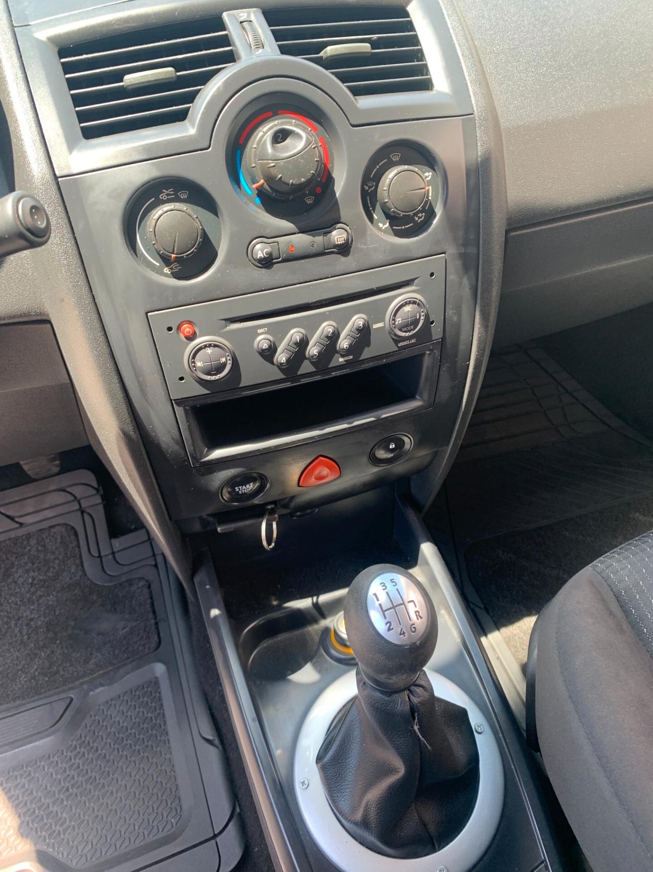 Renault Megane 1.9 dCi 5P 89.000Km