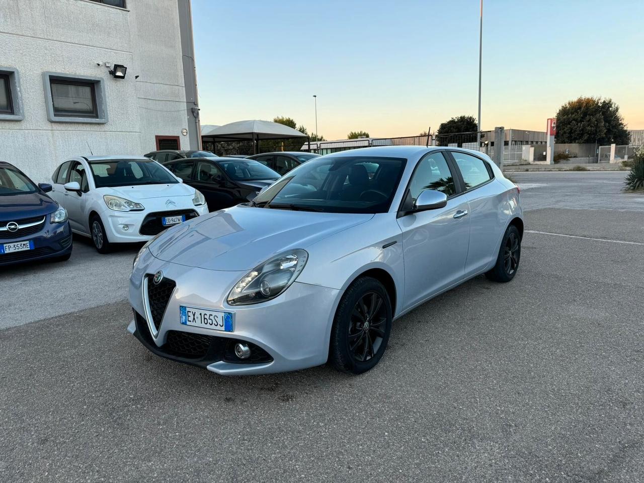 Alfa Romeo Giulietta 1.6 JTDm-2 105 CV Distinctive