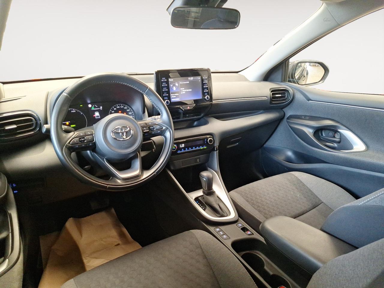 Toyota Yaris 1.5h Business