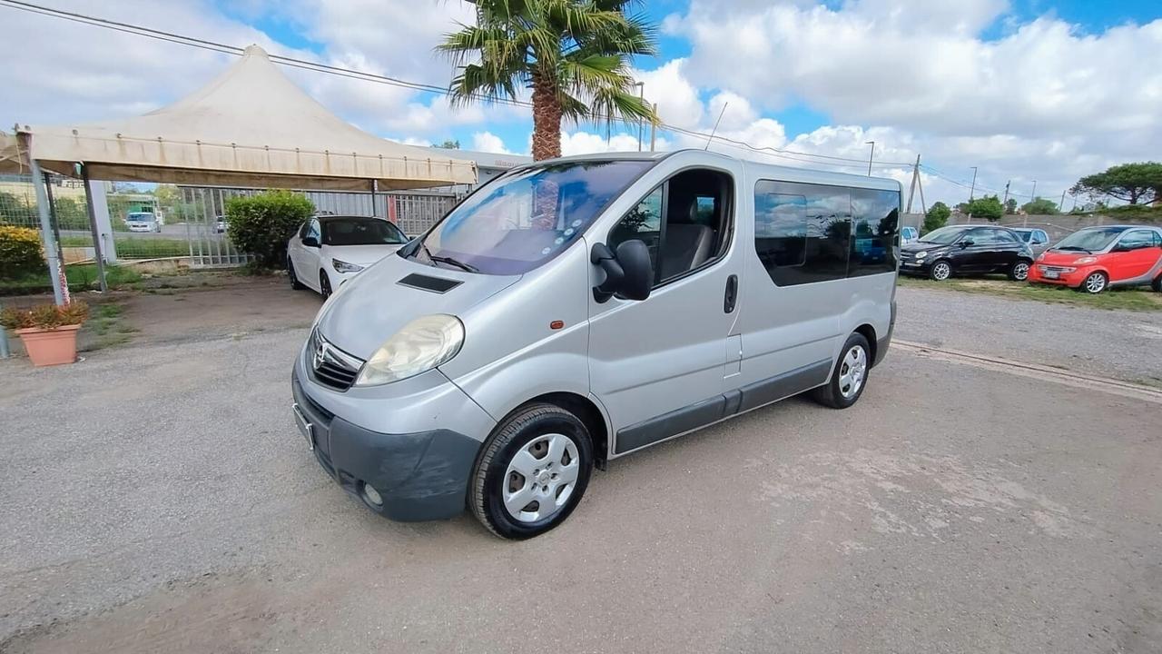 Opel Vivaro 29 2.0 CDTI PC-TN Combi 9 Posti