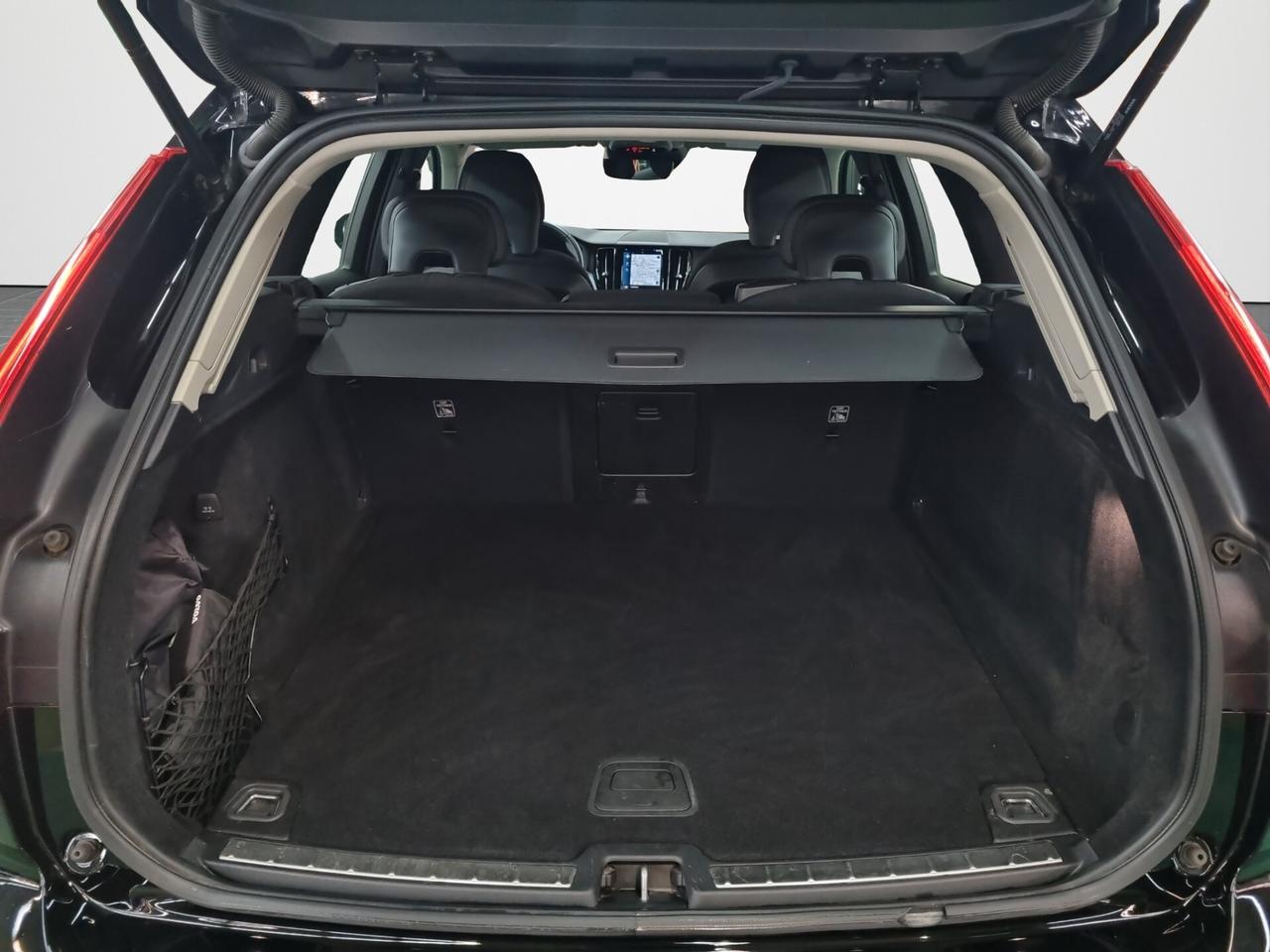 Volvo XC 60 XC60 B4 (d) AWD Geartronic Business