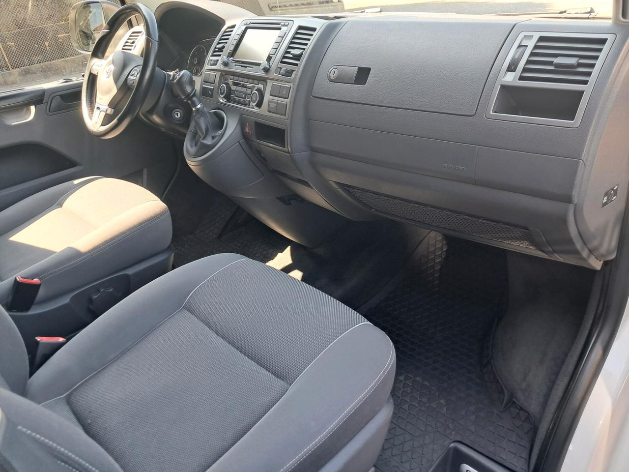VOLKSWAGEN T5 CALIFORNIA BEACH 4MOTION 2.0 TDI 140 CV AUTOCARAVAN