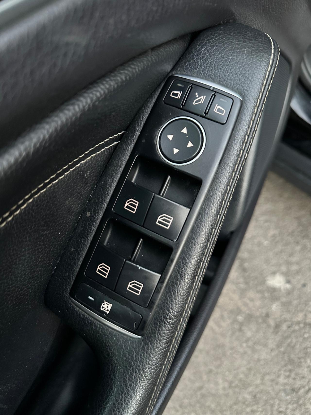 Mercedes-Benz GLA 200 CDI 136cv Automatic Sport