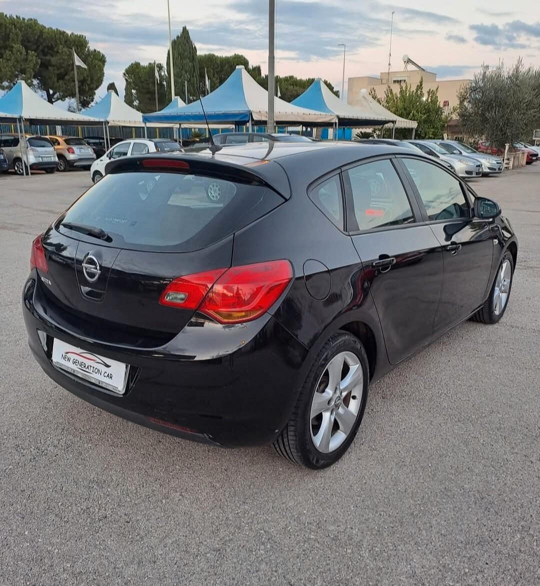 Opel Astra 1.4 100CV GPL 5 porte Elective