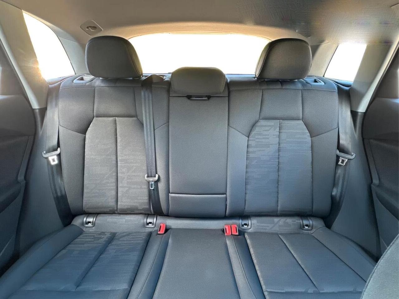 Audi Q5 quattro AHK+NAVI+LED+SHZ+PDC !!Finanzio Fini a 180 Mesi Ant 0 rata 200 mese!!