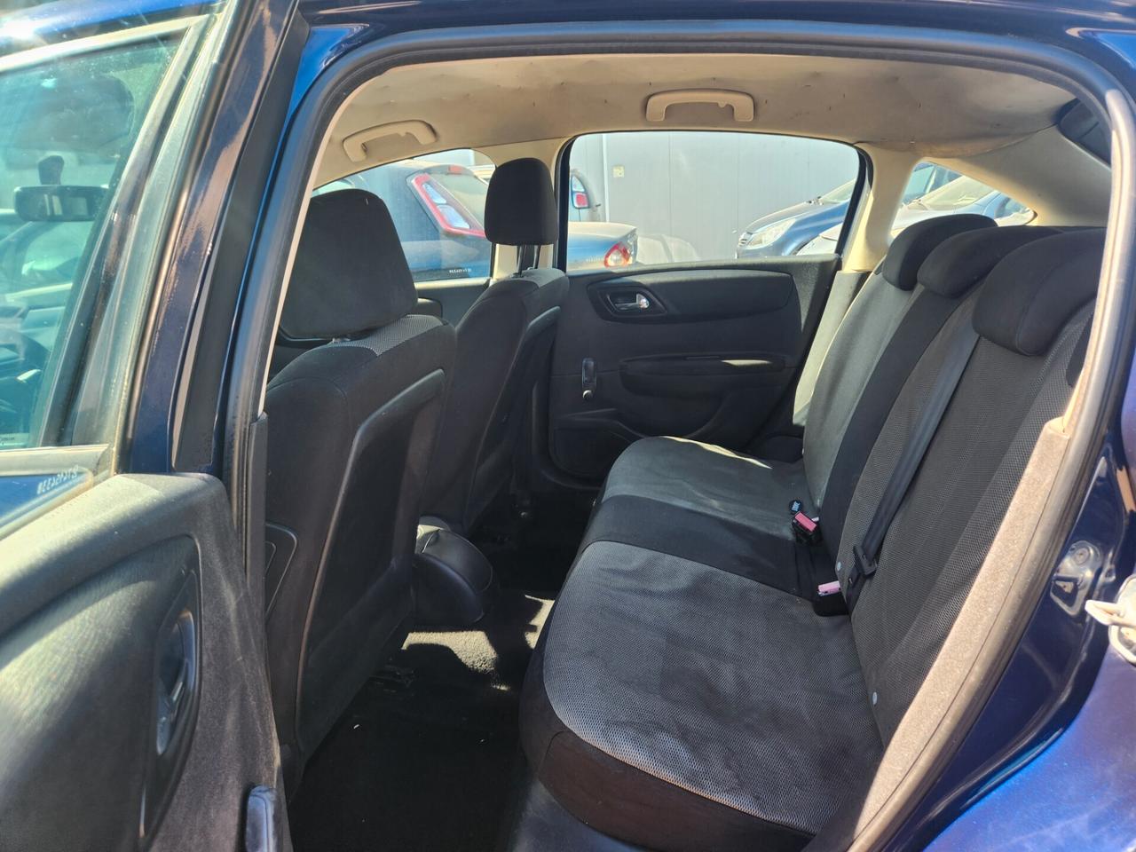 Citroen C4 1.6 HDi 90CV X NEOPATENTATI