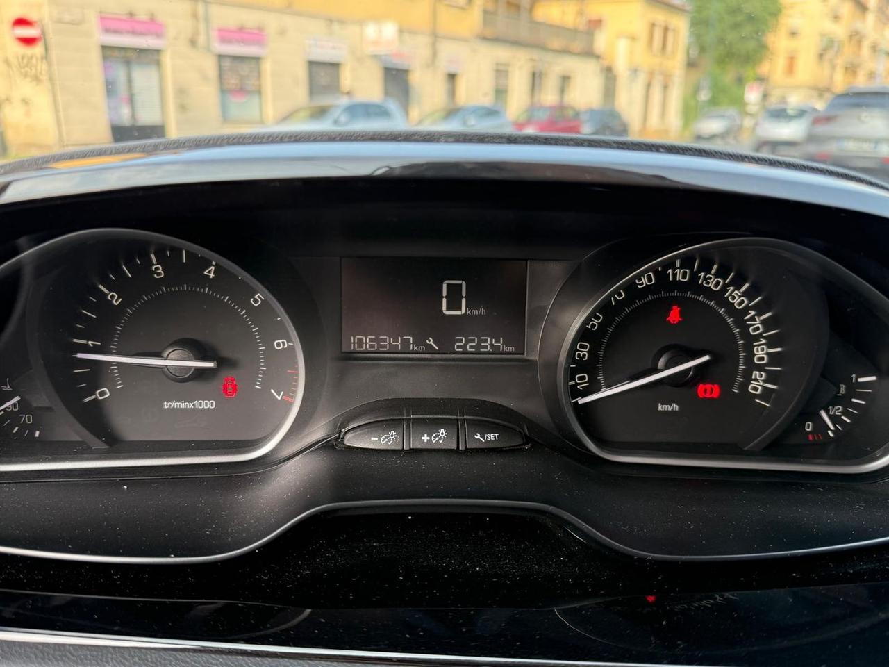Peugeot 208 Active 1.2 PureTech 82 LPG #5818