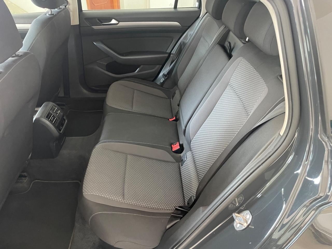 VOLKSWAGEN PASSAT 1.6 TDI TRENDLINE “COME NUOVA”