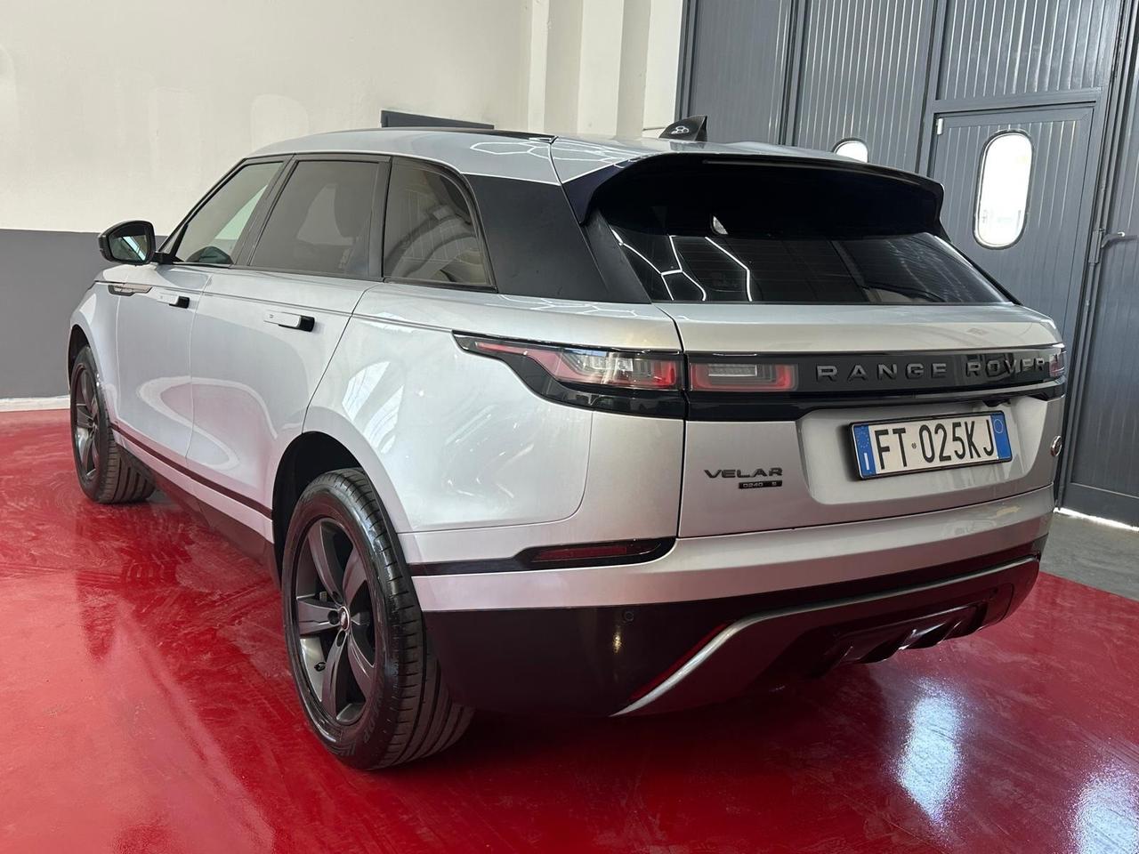 Land Rover Range Velar 2.0D I4 240 CV R-Dynamic HSE