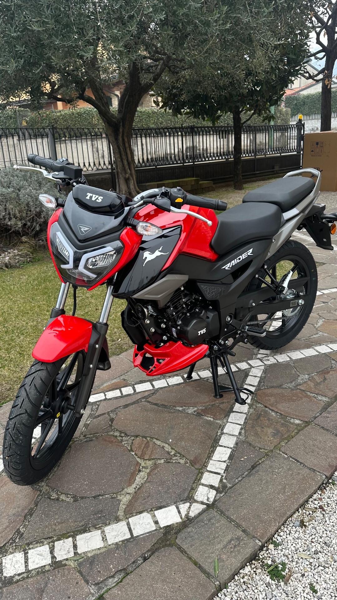 Tvs Raider 125