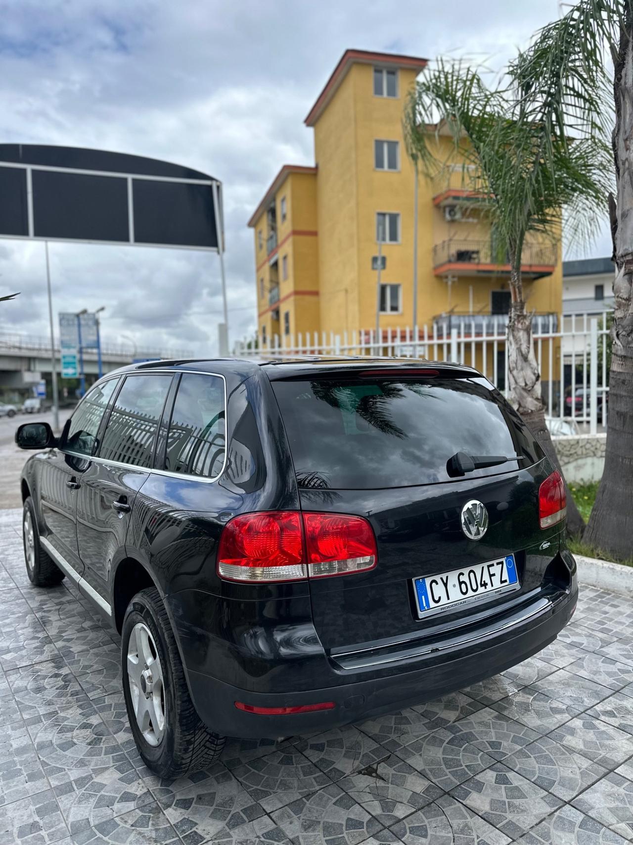 Volkswagen Touareg