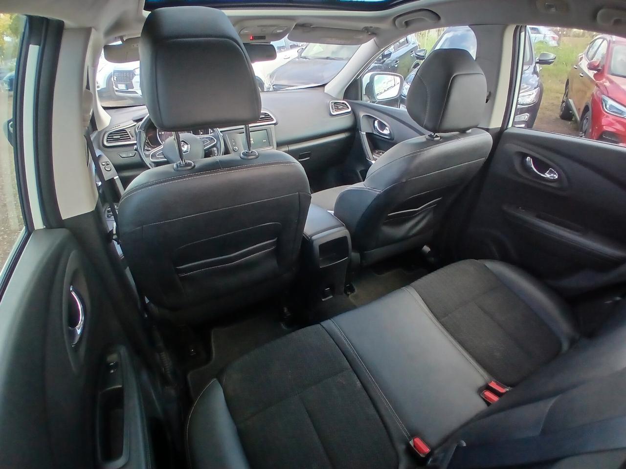 Renault dCi 8V 110CV EDC Energy Bose