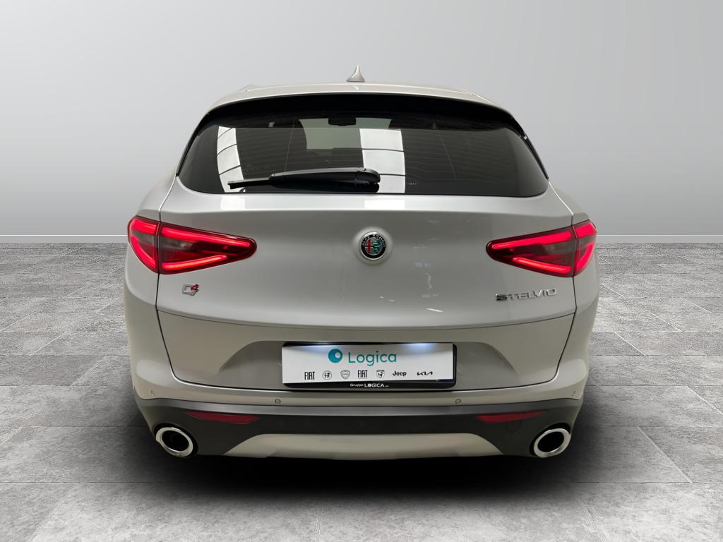 ALFA ROMEO Stelvio 2017 - Stelvio 2.2 t Executive Q4 210cv auto my19