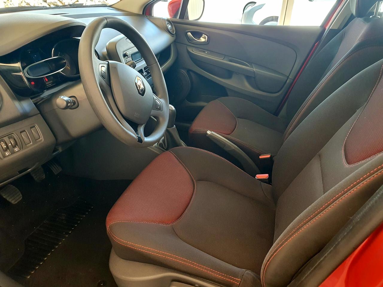 Renault Clio 1.2 Benz. - 2015 - KM. 65.000