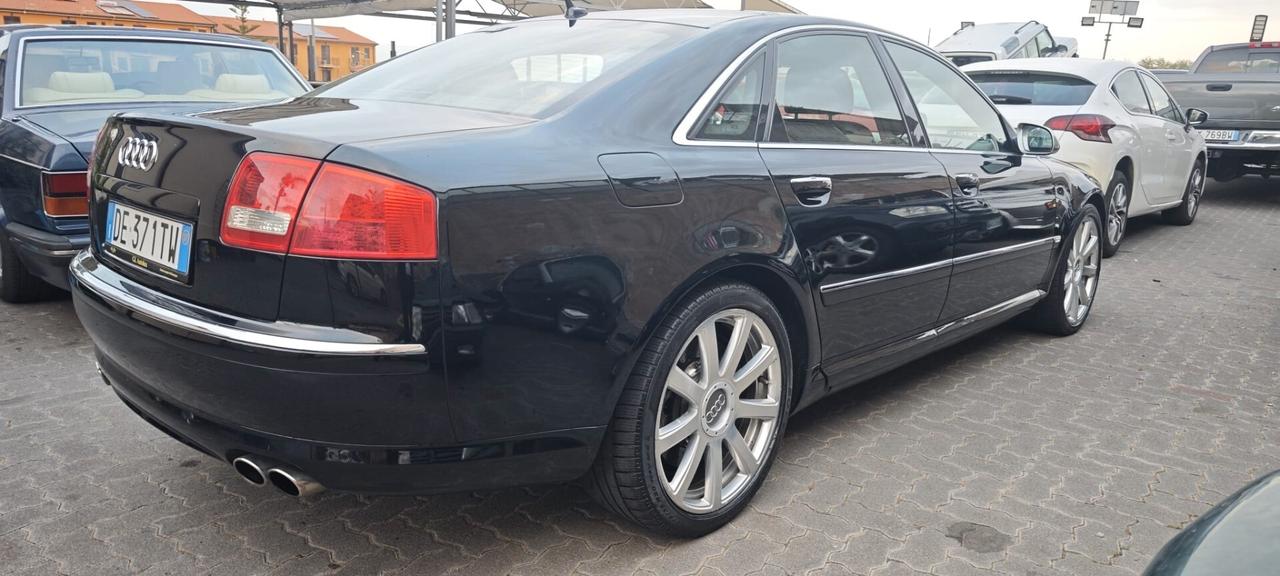 Audi A8 S8 5.2 V10 quattro tiptronic